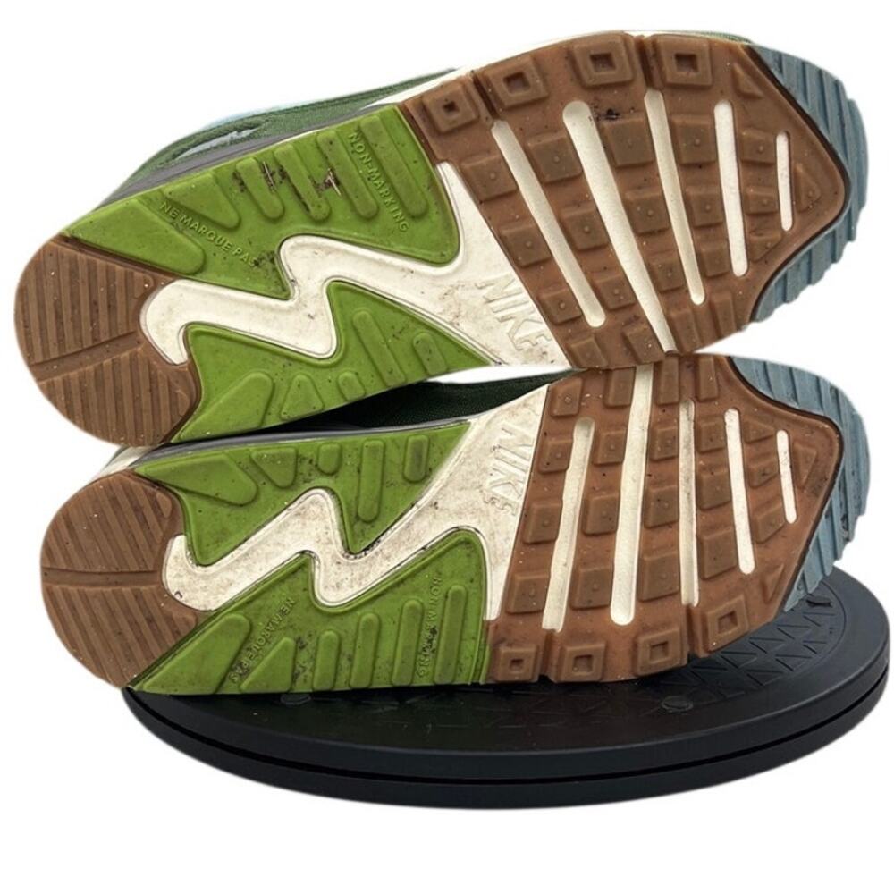 Boys Nike Air Max 90 SE DM0036-400 Suede Athletic Sneaker Shoes SZ 3Y Green - Picture 5 of 6